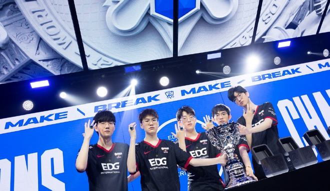 强调连续性 强调连续性